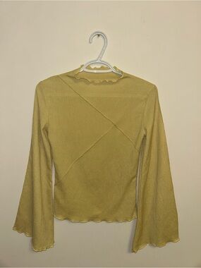 Women’s Lightweight Mustard Long-Sleeve Top